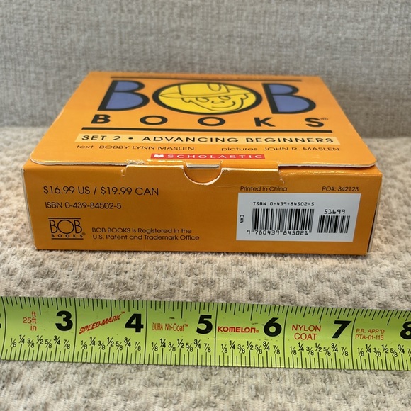 BOB books. Set of 12 books in box. - Picture 5 of 5
